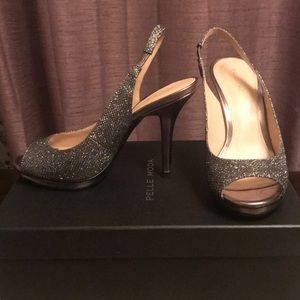 Pelle Moda metallic peep toe heels